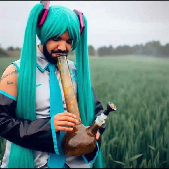 Meet your Posher, Reika - Picture 1 of 1